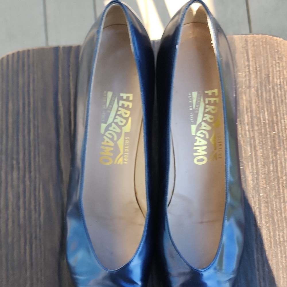 (8.5 AA) Salvatore Ferragamo Navy Blue Silver Mirrored Heels Shimmery Luxury - Picture 9 of 14